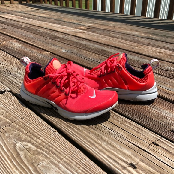 Nike Shoes - Nike Air Presto